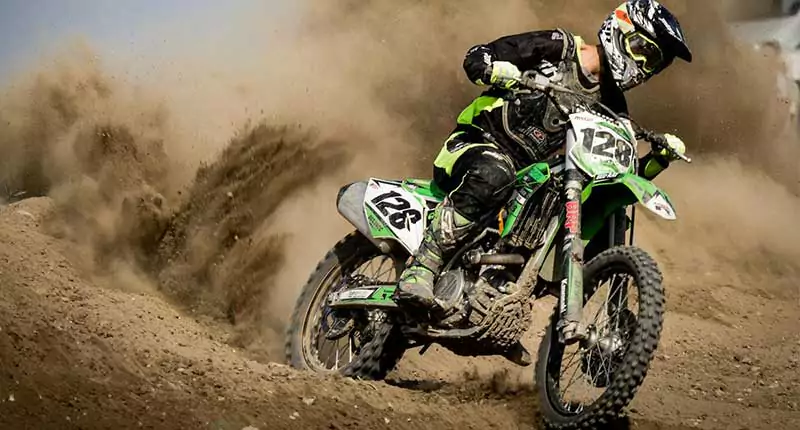 Crazy motorcyclist racing